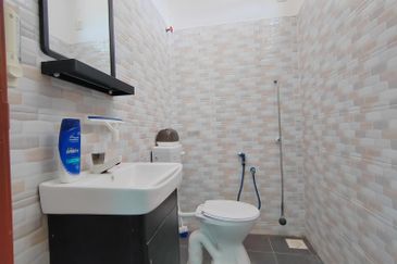  𝐇𝐎𝐌𝐄𝐒𝐓𝐀𝐘 𝟐 𝐓𝐈𝐍𝐆𝐊𝐀𝐓 𝐌𝐎𝐃𝐄𝐍 𝐃𝐈 𝐓𝐀𝐌𝐀𝐍 𝐓𝐄𝐌𝐁𝐄𝐒𝐔 𝐏𝐄𝐑𝐃𝐀𝐍𝐀, 𝐆𝐎𝐍𝐆 𝐁𝐀𝐃𝐀𝐊, 𝐓𝐄𝐑𝐄𝐍𝐆𝐆𝐀𝐍𝐔