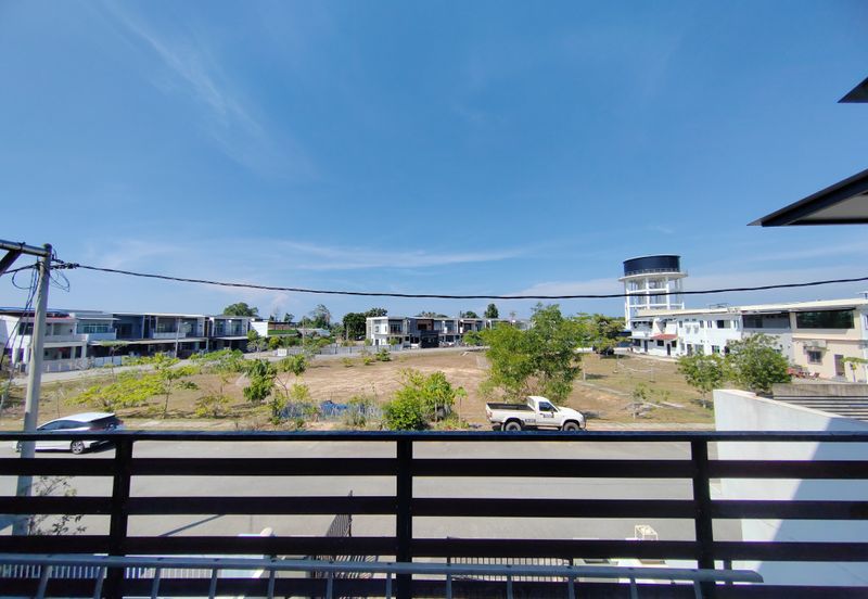  𝐇𝐎𝐌𝐄𝐒𝐓𝐀𝐘 𝟐 𝐓𝐈𝐍𝐆𝐊𝐀𝐓 𝐌𝐎𝐃𝐄𝐍 𝐃𝐈 𝐓𝐀𝐌𝐀𝐍 𝐓𝐄𝐌𝐁𝐄𝐒𝐔 𝐏𝐄𝐑𝐃𝐀𝐍𝐀, 𝐆𝐎𝐍𝐆 𝐁𝐀𝐃𝐀𝐊, 𝐓𝐄𝐑𝐄𝐍𝐆𝐆𝐀𝐍𝐔