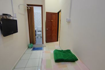  𝐇𝐎𝐌𝐄𝐒𝐓𝐀𝐘 𝟐 𝐓𝐈𝐍𝐆𝐊𝐀𝐓 𝐌𝐎𝐃𝐄𝐍 𝐃𝐈 𝐓𝐀𝐌𝐀𝐍 𝐓𝐄𝐌𝐁𝐄𝐒𝐔 𝐏𝐄𝐑𝐃𝐀𝐍𝐀, 𝐆𝐎𝐍𝐆 𝐁𝐀𝐃𝐀𝐊, 𝐓𝐄𝐑𝐄𝐍𝐆𝐆𝐀𝐍𝐔