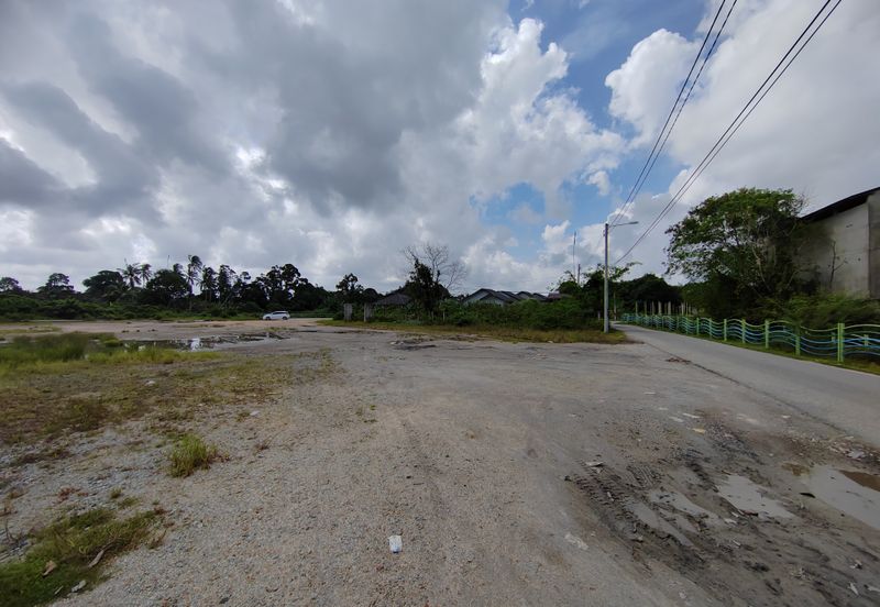 2 Tanah Lot Bersaiz 2868m² & 785m² di Kg. Segading, Gelugor Kedai, Kuala Terengganu tepi jalan