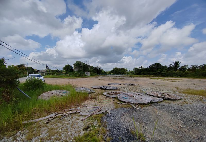 2 Tanah Lot Bersaiz 2868m² & 785m² di Kg. Segading, Gelugor Kedai, Kuala Terengganu tepi jalan