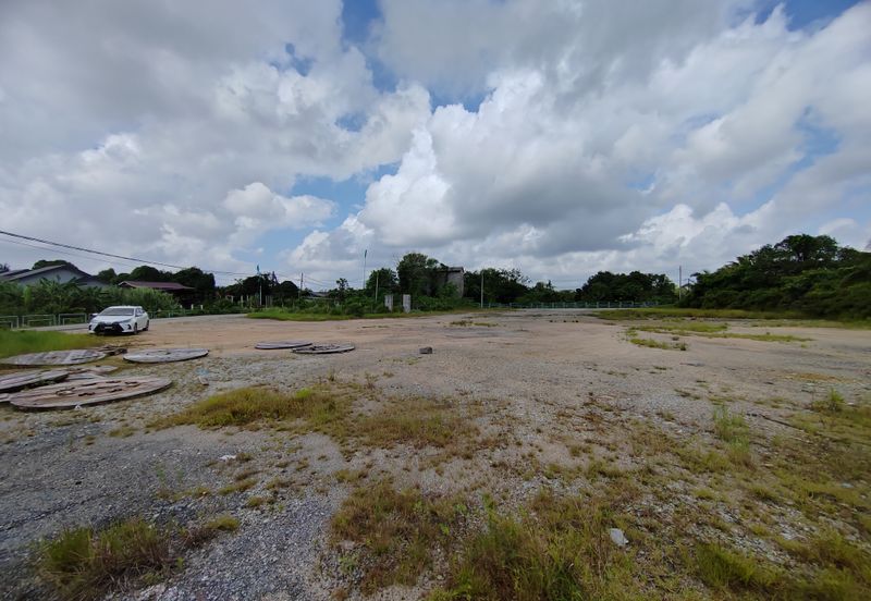 2 Tanah Lot Bersaiz 2868m² & 785m² di Kg. Segading, Gelugor Kedai, Kuala Terengganu tepi jalan