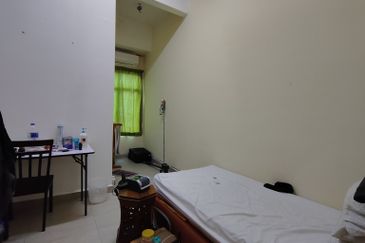 𝗥𝗨𝗠𝗔𝗛 𝗧𝗘𝗥𝗘𝗦 𝟮 𝗧𝗜𝗡𝗚𝗞𝗔𝗧 𝐈𝐍𝐓𝐄𝐑𝐌𝐄𝐃𝐈𝐀𝐓𝐄 𝗗𝗜 𝗧𝗔𝗠𝗔𝗡 𝗗𝗘𝗦𝗔 𝗬𝗧 𝐃𝐄𝐏𝐀𝐍 𝐒𝐓𝐀𝐃𝐈𝐔𝐌 𝐆𝐎𝐍𝐆 𝐁𝐀𝐃𝐀𝐊, 𝐓𝐑𝐆