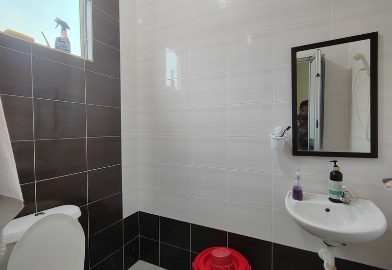 𝗥𝗨𝗠𝗔𝗛 𝗧𝗘𝗥𝗘𝗦 𝟮 𝗧𝗜𝗡𝗚𝗞𝗔𝗧 𝐈𝐍𝐓𝐄𝐑𝐌𝐄𝐃𝐈𝐀𝐓𝐄 𝗗𝗜 𝗧𝗔𝗠𝗔𝗡 𝗗𝗘𝗦𝗔 𝗬𝗧 𝐃𝐄𝐏𝐀𝐍 𝐒𝐓𝐀𝐃𝐈𝐔𝐌 𝐆𝐎𝐍𝐆 𝐁𝐀𝐃𝐀𝐊, 𝐓𝐑𝐆