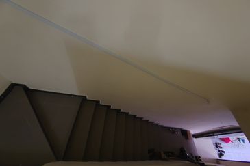 𝗥𝗨𝗠𝗔𝗛 𝗧𝗘𝗥𝗘𝗦 𝟮 𝗧𝗜𝗡𝗚𝗞𝗔𝗧 𝐈𝐍𝐓𝐄𝐑𝐌𝐄𝐃𝐈𝐀𝐓𝐄 𝗗𝗜 𝗧𝗔𝗠𝗔𝗡 𝗗𝗘𝗦𝗔 𝗬𝗧 𝐃𝐄𝐏𝐀𝐍 𝐒𝐓𝐀𝐃𝐈𝐔𝐌 𝐆𝐎𝐍𝐆 𝐁𝐀𝐃𝐀𝐊, 𝐓𝐑𝐆