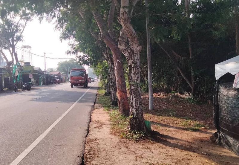 𝐓𝐚𝐧𝐚𝐡 𝟕.𝟏𝟐 𝐞𝐤𝐚𝐫 𝐝𝐢 𝐓𝐞𝐩𝐢 𝐉𝐚𝐥𝐚𝐧 𝐔𝐭𝐚𝐦𝐚 𝐓𝐨𝐤 𝐉𝐞𝐦𝐛𝐚𝐥 𝐛𝐞𝐫𝐝𝐞𝐤𝐚𝐭𝐚𝐧 𝐔𝐌𝐓