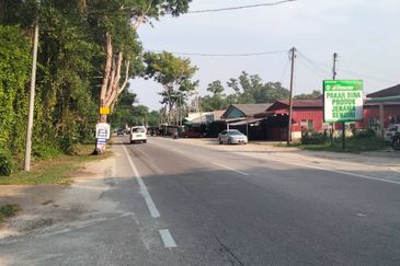 𝐓𝐚𝐧𝐚𝐡 𝟕.𝟏𝟐 𝐞𝐤𝐚𝐫 𝐝𝐢 𝐓𝐞𝐩𝐢 𝐉𝐚𝐥𝐚𝐧 𝐔𝐭𝐚𝐦𝐚 𝐓𝐨𝐤 𝐉𝐞𝐦𝐛𝐚𝐥 𝐛𝐞𝐫𝐝𝐞𝐤𝐚𝐭𝐚𝐧 𝐔𝐌𝐓