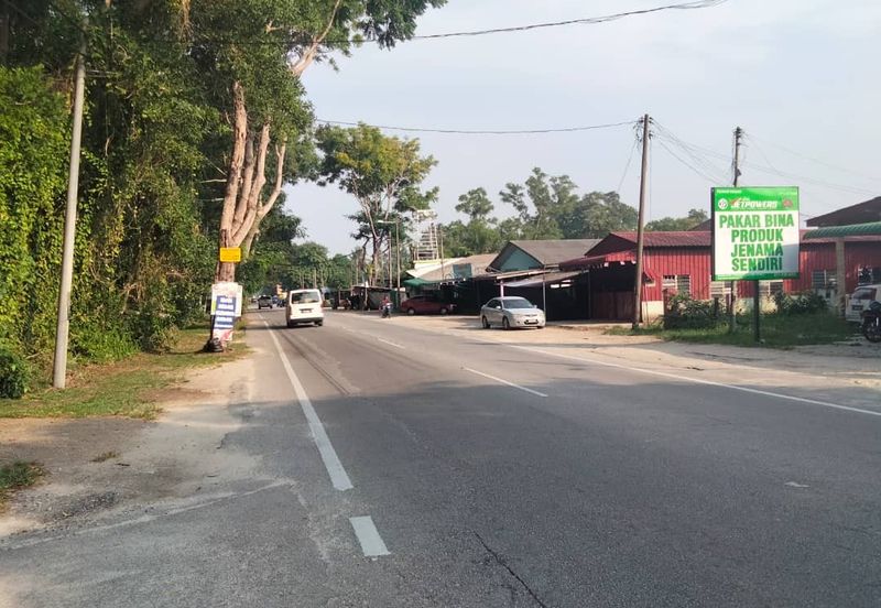 𝐓𝐚𝐧𝐚𝐡 𝟕.𝟏𝟐 𝐞𝐤𝐚𝐫 𝐝𝐢 𝐓𝐞𝐩𝐢 𝐉𝐚𝐥𝐚𝐧 𝐔𝐭𝐚𝐦𝐚 𝐓𝐨𝐤 𝐉𝐞𝐦𝐛𝐚𝐥 𝐛𝐞𝐫𝐝𝐞𝐤𝐚𝐭𝐚𝐧 𝐔𝐌𝐓