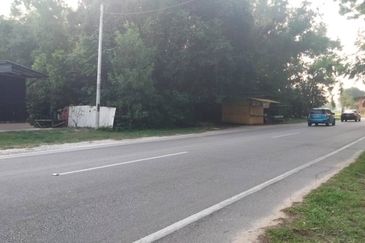 𝐓𝐀𝐍𝐀𝐇 𝐁𝐄𝐑𝐒𝐓𝐀𝐓𝐔𝐒 𝐁𝐀𝐍𝐆𝐔𝐍𝐀𝐍 𝟐.𝟓 𝐄𝐊𝐀𝐑 𝐃𝐈 𝐓𝐎𝐊 𝐉𝐄𝐌𝐁𝐀𝐋, 𝐊𝐔𝐀𝐋𝐀 𝐍𝐄𝐑𝐔𝐒, 𝐓𝐄𝐑𝐄𝐍𝐆𝐆𝐀𝐍𝐔