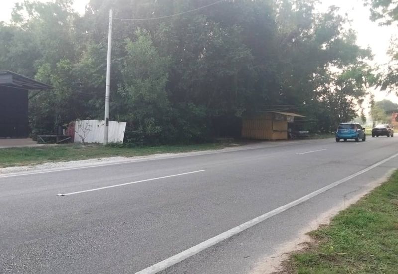 𝐓𝐀𝐍𝐀𝐇 𝐁𝐄𝐑𝐒𝐓𝐀𝐓𝐔𝐒 𝐁𝐀𝐍𝐆𝐔𝐍𝐀𝐍 𝟐.𝟓 𝐄𝐊𝐀𝐑 𝐃𝐈 𝐓𝐎𝐊 𝐉𝐄𝐌𝐁𝐀𝐋, 𝐊𝐔𝐀𝐋𝐀 𝐍𝐄𝐑𝐔𝐒, 𝐓𝐄𝐑𝐄𝐍𝐆𝐆𝐀𝐍𝐔