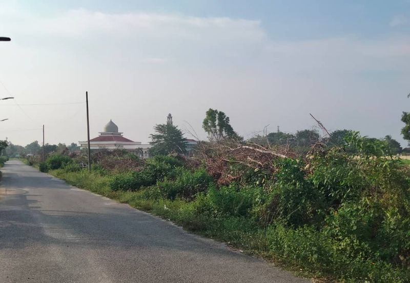 𝐓𝐀𝐍𝐀𝐇 𝐁𝐄𝐑𝐒𝐓𝐀𝐓𝐔𝐒 𝐁𝐀𝐍𝐆𝐔𝐍𝐀𝐍 𝟐.𝟓 𝐄𝐊𝐀𝐑 𝐃𝐈 𝐓𝐎𝐊 𝐉𝐄𝐌𝐁𝐀𝐋, 𝐊𝐔𝐀𝐋𝐀 𝐍𝐄𝐑𝐔𝐒, 𝐓𝐄𝐑𝐄𝐍𝐆𝐆𝐀𝐍𝐔