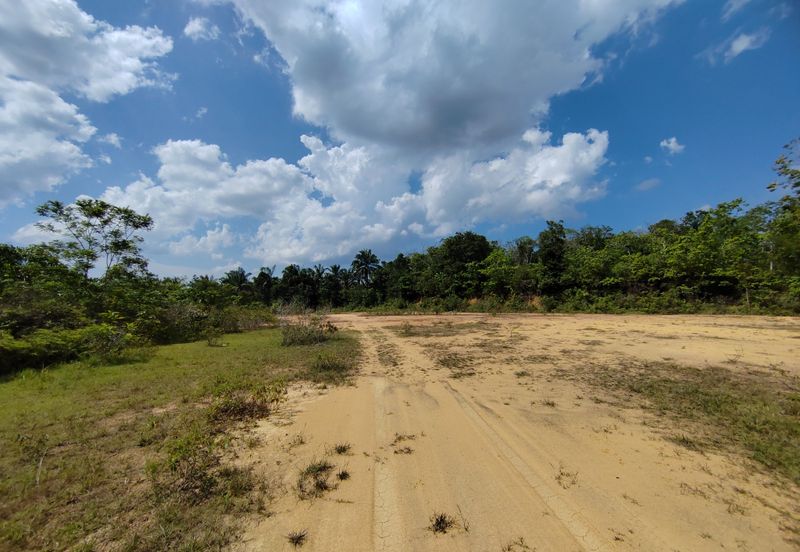 𝟒 𝐋𝐨𝐭 𝐁𝐚𝐧𝐠𝐥𝐨 𝐛𝐞𝐫𝐬𝐚𝐢𝐳 𝟔𝟎𝟓𝐦² 𝐝𝐢 𝐊𝐠. 𝐉𝐚𝐤, 𝐀𝐣𝐢𝐥 𝐛𝐞𝐫𝐝𝐞𝐤𝐚𝐭𝐚𝐧 𝐉𝐚𝐥𝐚𝐧 𝐔𝐭𝐚𝐦𝐚 & 𝐇𝐢𝐠𝐡𝐰𝐚𝐲 𝐋𝐏𝐓𝟐