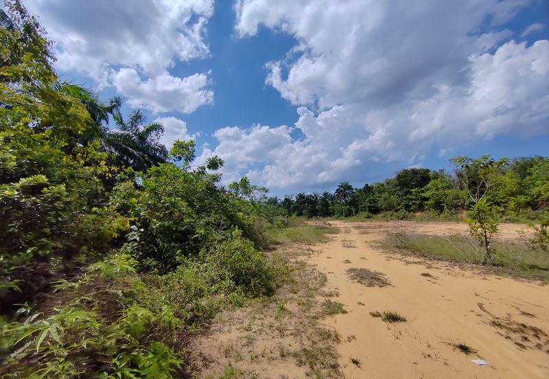 𝟒 𝐋𝐨𝐭 𝐁𝐚𝐧𝐠𝐥𝐨 𝐛𝐞𝐫𝐬𝐚𝐢𝐳 𝟔𝟎𝟓𝐦² 𝐝𝐢 𝐊𝐠. 𝐉𝐚𝐤, 𝐀𝐣𝐢𝐥 𝐛𝐞𝐫𝐝𝐞𝐤𝐚𝐭𝐚𝐧 𝐉𝐚𝐥𝐚𝐧 𝐔𝐭𝐚𝐦𝐚 & 𝐇𝐢𝐠𝐡𝐰𝐚𝐲 𝐋𝐏𝐓𝟐