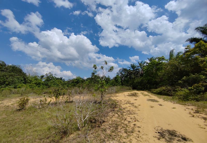 𝟒 𝐋𝐨𝐭 𝐁𝐚𝐧𝐠𝐥𝐨 𝐛𝐞𝐫𝐬𝐚𝐢𝐳 𝟔𝟎𝟓𝐦² 𝐝𝐢 𝐊𝐠. 𝐉𝐚𝐤, 𝐀𝐣𝐢𝐥 𝐛𝐞𝐫𝐝𝐞𝐤𝐚𝐭𝐚𝐧 𝐉𝐚𝐥𝐚𝐧 𝐔𝐭𝐚𝐦𝐚 & 𝐇𝐢𝐠𝐡𝐰𝐚𝐲 𝐋𝐏𝐓𝟐