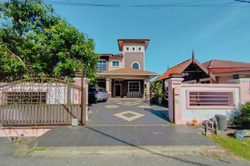 𝐑𝐔𝐌𝐀𝐇 𝐁𝐀𝐍𝐆𝐋𝐎 𝟐 𝐓𝐈𝐍𝐆𝐊𝐀𝐓 𝐃𝐈 𝐉𝐀𝐋𝐀𝐍 𝐊𝐄𝐍𝐀𝐍𝐆𝐀 ,𝐁𝐀𝐓𝐔 𝐁𝐔𝐑𝐔𝐊 ,𝐊𝐔𝐀𝐋𝐀 𝐓𝐄𝐑𝐄𝐍𝐆𝐆𝐀𝐍𝐔, 𝐓𝐄𝐑𝐄𝐍𝐆𝐆𝐀𝐍𝐔