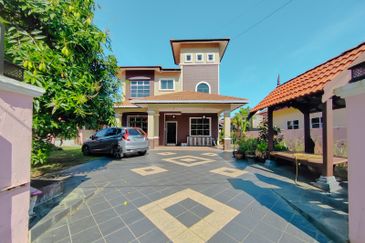 𝐑𝐔𝐌𝐀𝐇 𝐁𝐀𝐍𝐆𝐋𝐎 𝟐 𝐓𝐈𝐍𝐆𝐊𝐀𝐓 𝐃𝐈 𝐉𝐀𝐋𝐀𝐍 𝐊𝐄𝐍𝐀𝐍𝐆𝐀 ,𝐁𝐀𝐓𝐔 𝐁𝐔𝐑𝐔𝐊 ,𝐊𝐔𝐀𝐋𝐀 𝐓𝐄𝐑𝐄𝐍𝐆𝐆𝐀𝐍𝐔, 𝐓𝐄𝐑𝐄𝐍𝐆𝐆𝐀𝐍𝐔