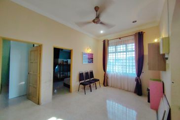 𝐑𝐔𝐌𝐀𝐇 𝐁𝐀𝐍𝐆𝐋𝐎 𝟐 𝐓𝐈𝐍𝐆𝐊𝐀𝐓 𝐃𝐈 𝐉𝐀𝐋𝐀𝐍 𝐊𝐄𝐍𝐀𝐍𝐆𝐀 ,𝐁𝐀𝐓𝐔 𝐁𝐔𝐑𝐔𝐊 ,𝐊𝐔𝐀𝐋𝐀 𝐓𝐄𝐑𝐄𝐍𝐆𝐆𝐀𝐍𝐔, 𝐓𝐄𝐑𝐄𝐍𝐆𝐆𝐀𝐍𝐔