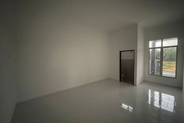 16 UNIT SEMI D KAMPUNG TELAGA PAPAN, BATU RAKIT, TERENGGANU