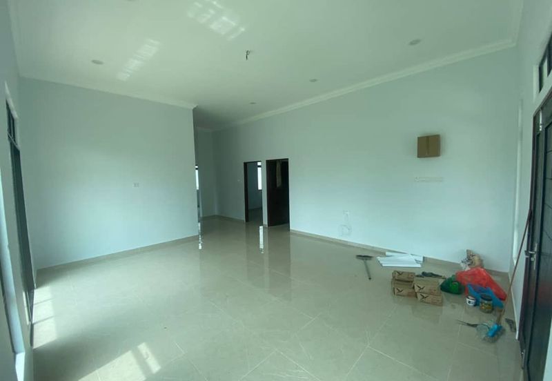 𝐑𝐔𝐌𝐀𝐇 𝐒𝐄𝐌𝐈-𝐃 𝐌𝐎𝐃𝐄𝐍 𝐃𝐈 𝐊𝐆 𝐖𝐀𝐊𝐀𝐅 𝐃𝐔𝐀 𝐁𝐔𝐊𝐈𝐓 𝐏𝐀𝐘𝐎𝐍𝐆, 𝐌𝐀𝐑𝐀𝐍𝐆, 𝐓𝐄𝐑𝐄𝐍𝐆𝐆𝐀𝐍𝐔