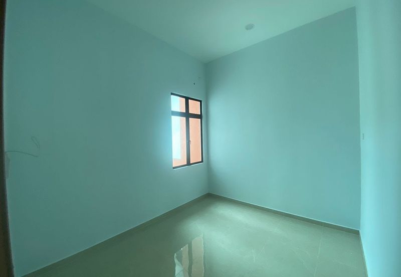 𝐑𝐔𝐌𝐀𝐇 𝐒𝐄𝐌𝐈-𝐃 𝐌𝐎𝐃𝐄𝐍 𝐃𝐈 𝐊𝐆 𝐖𝐀𝐊𝐀𝐅 𝐃𝐔𝐀 𝐁𝐔𝐊𝐈𝐓 𝐏𝐀𝐘𝐎𝐍𝐆, 𝐌𝐀𝐑𝐀𝐍𝐆, 𝐓𝐄𝐑𝐄𝐍𝐆𝐆𝐀𝐍𝐔