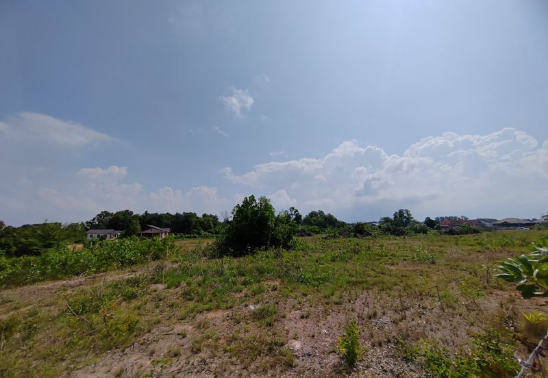 𝐓𝐚𝐧𝐚𝐡 𝐁𝐚𝐧𝐠𝐮𝐧𝐚𝐧 𝟑.𝟐 𝐞𝐤𝐚𝐫 𝐝𝐢 𝐓𝐚𝐦𝐚𝐧 𝐒𝐚𝐩𝐮𝐫𝐚 𝐈𝐧𝐝𝐚𝐡, 𝐆𝐨𝐧𝐠 𝐁𝐚𝐝𝐚𝐤, 𝐊𝐮𝐚𝐥𝐚 𝐍𝐞𝐫𝐮𝐬, 𝐓𝐞𝐫𝐞𝐧𝐠𝐠𝐚𝐧𝐮