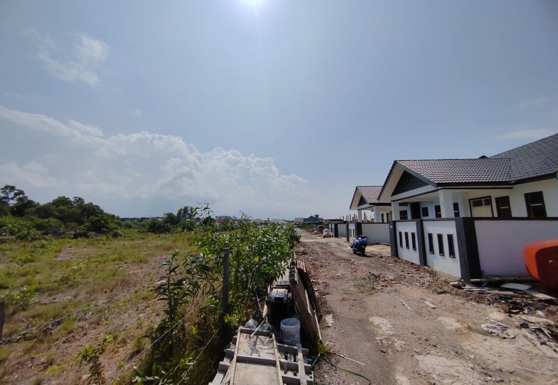 𝐓𝐚𝐧𝐚𝐡 𝐁𝐚𝐧𝐠𝐮𝐧𝐚𝐧 𝟑.𝟐 𝐞𝐤𝐚𝐫 𝐝𝐢 𝐓𝐚𝐦𝐚𝐧 𝐒𝐚𝐩𝐮𝐫𝐚 𝐈𝐧𝐝𝐚𝐡, 𝐆𝐨𝐧𝐠 𝐁𝐚𝐝𝐚𝐤, 𝐊𝐮𝐚𝐥𝐚 𝐍𝐞𝐫𝐮𝐬, 𝐓𝐞𝐫𝐞𝐧𝐠𝐠𝐚𝐧𝐮