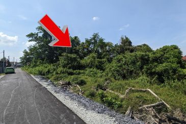 𝐓𝐚𝐧𝐚𝐡 𝐋𝐨𝐭 𝐁𝐚𝐧𝐠𝐥𝐨 𝐛𝐞𝐫𝐬𝐚𝐢𝐳  𝟑𝟗𝟎𝐦² 𝐝𝐢 𝐊𝐠. 𝐁𝐚𝐧𝐠𝐠𝐨𝐥 𝐊𝐚𝐭𝐨𝐧𝐠, 𝐒𝐞𝐫𝐚𝐝𝐚, 𝐊𝐮𝐚𝐥𝐚 𝐓𝐞𝐫𝐞𝐧𝐠𝐠𝐚𝐧𝐮