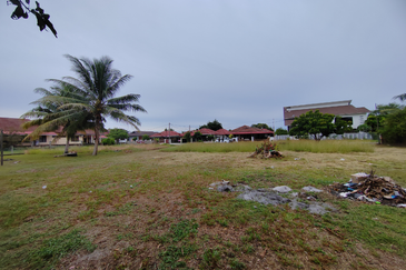 [𝐓𝐀𝐍𝐀𝐇 𝐆𝐑𝐄𝐃 𝐀]𝐓𝐚𝐧𝐚𝐡 𝐋𝐨𝐭 𝐁𝐚𝐧𝐠𝐥𝐨 𝐛𝐞𝐫𝐬𝐚𝐢𝐳  𝟓𝟒𝟖𝐦² 𝐝𝐢 𝐊𝐠. 𝐏𝐚𝐝𝐚𝐧𝐠 𝐍𝐞𝐧𝐚𝐬, 𝐊𝐮𝐚𝐥𝐚 𝐍𝐞𝐫𝐮𝐬