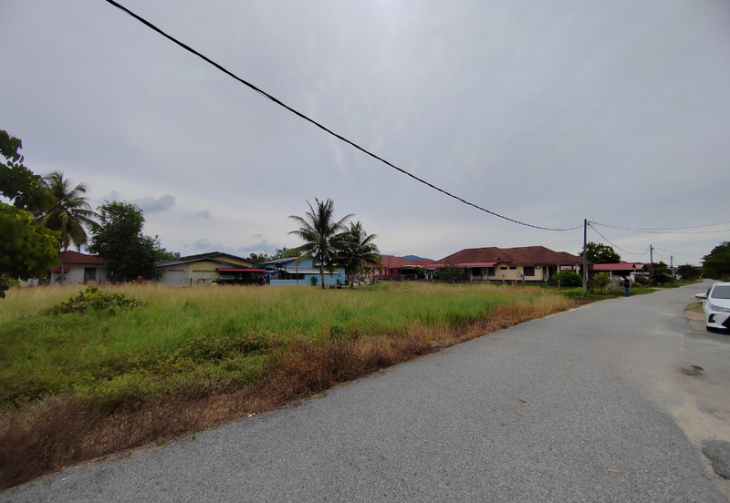 [𝐓𝐀𝐍𝐀𝐇 𝐆𝐑𝐄𝐃 𝐀]𝐓𝐚𝐧𝐚𝐡 𝐋𝐨𝐭 𝐁𝐚𝐧𝐠𝐥𝐨 𝐛𝐞𝐫𝐬𝐚𝐢𝐳  𝟓𝟒𝟖𝐦² 𝐝𝐢 𝐊𝐠. 𝐏𝐚𝐝𝐚𝐧𝐠 𝐍𝐞𝐧𝐚𝐬, 𝐊𝐮𝐚𝐥𝐚 𝐍𝐞𝐫𝐮𝐬