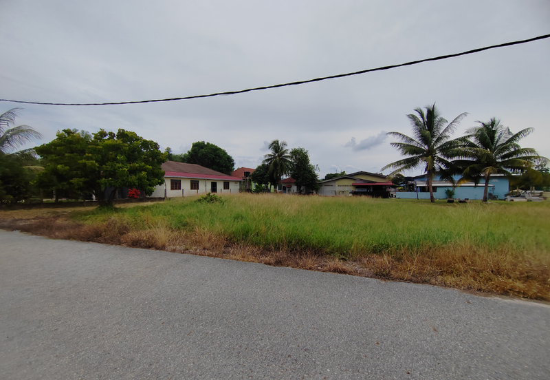 [𝐓𝐀𝐍𝐀𝐇 𝐆𝐑𝐄𝐃 𝐀]𝐓𝐚𝐧𝐚𝐡 𝐋𝐨𝐭 𝐁𝐚𝐧𝐠𝐥𝐨 𝐛𝐞𝐫𝐬𝐚𝐢𝐳  𝟓𝟒𝟖𝐦² 𝐝𝐢 𝐊𝐠. 𝐏𝐚𝐝𝐚𝐧𝐠 𝐍𝐞𝐧𝐚𝐬, 𝐊𝐮𝐚𝐥𝐚 𝐍𝐞𝐫𝐮𝐬