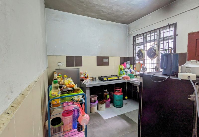 𝐑𝐔𝐌𝐀𝐇 𝐒𝐄𝐌𝐈-𝐃 𝟐 𝐓𝐈𝐍𝐆𝐊𝐀𝐓 𝐃𝐈 𝐁𝐀𝐍𝐃𝐀𝐑 𝐊𝐔𝐀𝐋𝐀 𝐓𝐄𝐑𝐄𝐍𝐆𝐆𝐀𝐍𝐔 𝐁𝐄𝐑𝐒𝐄𝐁𝐄𝐋𝐀𝐇𝐀𝐍 𝐈𝐂𝐎𝐍 𝐑𝐄𝐒𝐈𝐃𝐄𝐍𝐂𝐄𝐒