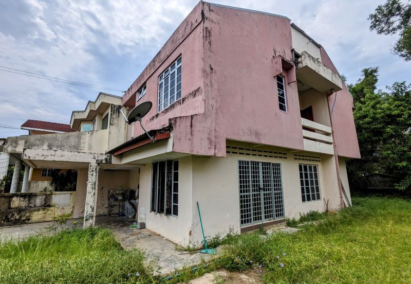 𝐑𝐔𝐌𝐀𝐇 𝐒𝐄𝐌𝐈-𝐃 𝟐 𝐓𝐈𝐍𝐆𝐊𝐀𝐓 𝐃𝐈 𝐁𝐀𝐍𝐃𝐀𝐑 𝐊𝐔𝐀𝐋𝐀 𝐓𝐄𝐑𝐄𝐍𝐆𝐆𝐀𝐍𝐔 𝐁𝐄𝐑𝐒𝐄𝐁𝐄𝐋𝐀𝐇𝐀𝐍 𝐈𝐂𝐎𝐍 𝐑𝐄𝐒𝐈𝐃𝐄𝐍𝐂𝐄𝐒