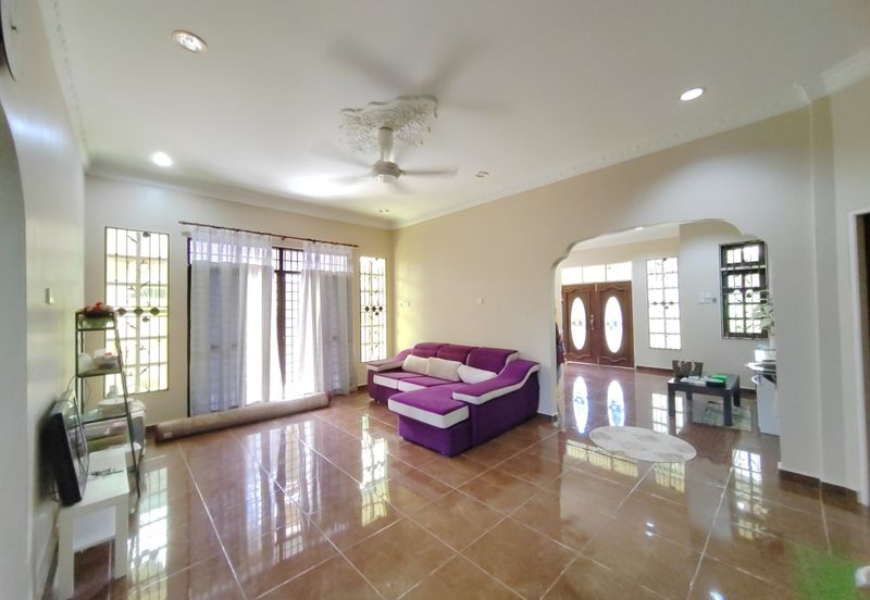 𝐁𝐀𝐍𝐆𝐋𝐎 𝐌𝐄𝐖𝐀𝐇 𝟐 𝐓𝐈𝐍𝐆𝐊𝐀𝐓 𝐃𝐈 𝐊𝐆. 𝐒𝐔𝐑𝐀𝐔 𝐇𝐉. 𝐌𝐀𝐓 𝐙𝐈𝐍, 𝐁𝐔𝐊𝐈𝐓 𝐏𝐀𝐘𝐎𝐍𝐆, 𝐓𝐄𝐑𝐄𝐍𝐆𝐆𝐀𝐍𝐔