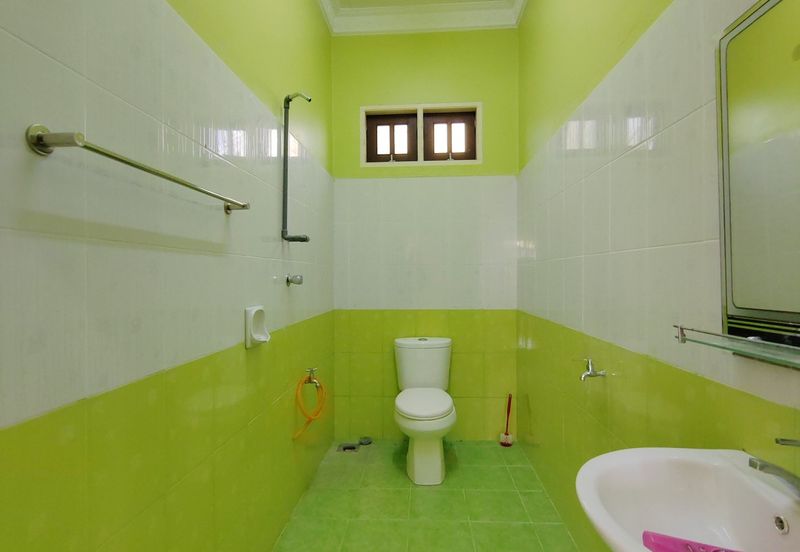 𝐁𝐀𝐍𝐆𝐋𝐎 𝐌𝐄𝐖𝐀𝐇 𝟐 𝐓𝐈𝐍𝐆𝐊𝐀𝐓 𝐃𝐈 𝐊𝐆. 𝐒𝐔𝐑𝐀𝐔 𝐇𝐉. 𝐌𝐀𝐓 𝐙𝐈𝐍, 𝐁𝐔𝐊𝐈𝐓 𝐏𝐀𝐘𝐎𝐍𝐆, 𝐓𝐄𝐑𝐄𝐍𝐆𝐆𝐀𝐍𝐔