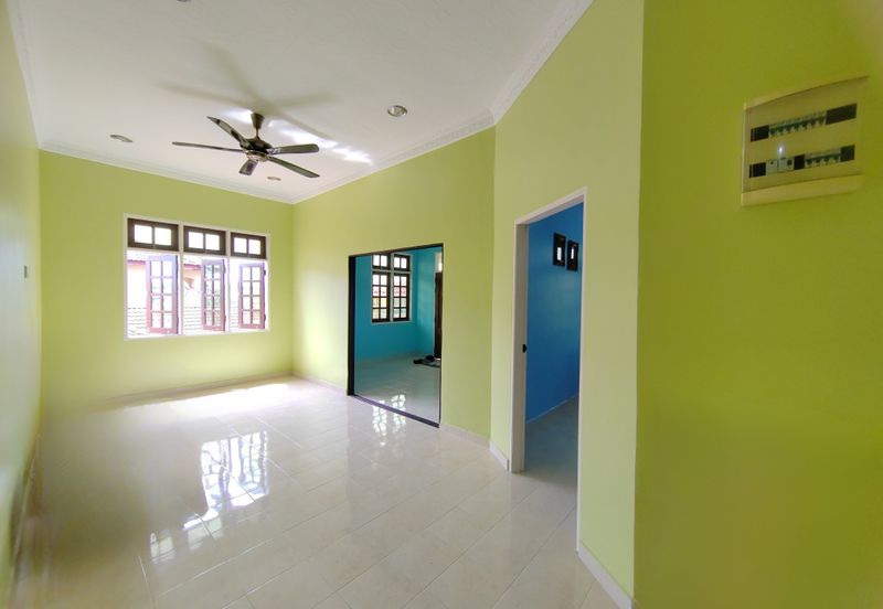 𝐁𝐀𝐍𝐆𝐋𝐎 𝐌𝐄𝐖𝐀𝐇 𝟐 𝐓𝐈𝐍𝐆𝐊𝐀𝐓 𝐃𝐈 𝐊𝐆. 𝐒𝐔𝐑𝐀𝐔 𝐇𝐉. 𝐌𝐀𝐓 𝐙𝐈𝐍, 𝐁𝐔𝐊𝐈𝐓 𝐏𝐀𝐘𝐎𝐍𝐆, 𝐓𝐄𝐑𝐄𝐍𝐆𝐆𝐀𝐍𝐔