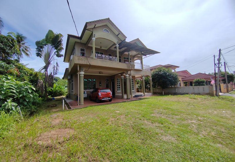 𝐁𝐀𝐍𝐆𝐋𝐎 𝐌𝐄𝐖𝐀𝐇 𝟐 𝐓𝐈𝐍𝐆𝐊𝐀𝐓 𝐃𝐈 𝐊𝐆. 𝐒𝐔𝐑𝐀𝐔 𝐇𝐉. 𝐌𝐀𝐓 𝐙𝐈𝐍, 𝐁𝐔𝐊𝐈𝐓 𝐏𝐀𝐘𝐎𝐍𝐆, 𝐓𝐄𝐑𝐄𝐍𝐆𝐆𝐀𝐍𝐔