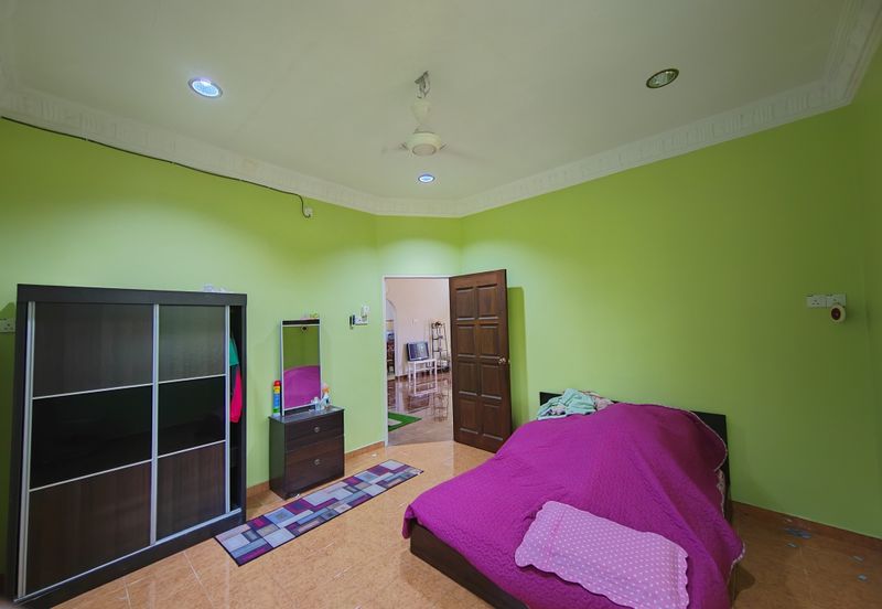 𝐁𝐀𝐍𝐆𝐋𝐎 𝐌𝐄𝐖𝐀𝐇 𝟐 𝐓𝐈𝐍𝐆𝐊𝐀𝐓 𝐃𝐈 𝐊𝐆. 𝐒𝐔𝐑𝐀𝐔 𝐇𝐉. 𝐌𝐀𝐓 𝐙𝐈𝐍, 𝐁𝐔𝐊𝐈𝐓 𝐏𝐀𝐘𝐎𝐍𝐆, 𝐓𝐄𝐑𝐄𝐍𝐆𝐆𝐀𝐍𝐔