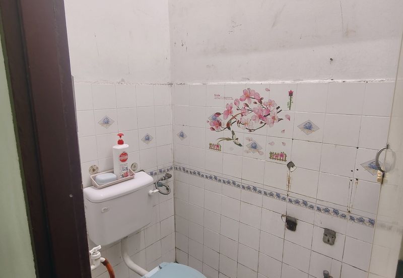 𝐑𝐔𝐌𝐀𝐇 𝐓𝐄𝐑𝐄𝐒 𝐒𝐄𝐓𝐈𝐍𝐆𝐊𝐀𝐓 𝐃𝐈 𝐓𝐀𝐌𝐀𝐍 𝐒𝐀𝐅𝐈𝐀𝐇 𝐌𝐔𝐑𝐍𝐈, 𝐏𝐀𝐃𝐀𝐍𝐆 𝐌𝐄𝐍𝐆𝐊𝐔𝐀𝐍𝐆, 𝐁𝐔𝐊𝐈𝐓 𝐏𝐀𝐘𝐎𝐍𝐆, 𝐓𝐑𝐆