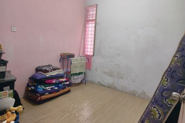 𝐑𝐔𝐌𝐀𝐇 𝐓𝐄𝐑𝐄𝐒 𝐒𝐄𝐓𝐈𝐍𝐆𝐊𝐀𝐓 𝐃𝐈 𝐓𝐀𝐌𝐀𝐍 𝐒𝐀𝐅𝐈𝐀𝐇 𝐌𝐔𝐑𝐍𝐈, 𝐏𝐀𝐃𝐀𝐍𝐆 𝐌𝐄𝐍𝐆𝐊𝐔𝐀𝐍𝐆, 𝐁𝐔𝐊𝐈𝐓 𝐏𝐀𝐘𝐎𝐍𝐆, 𝐓𝐑𝐆