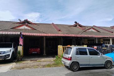 𝐑𝐔𝐌𝐀𝐇 𝐓𝐄𝐑𝐄𝐒 𝐒𝐄𝐓𝐈𝐍𝐆𝐊𝐀𝐓 𝐃𝐈 𝐓𝐀𝐌𝐀𝐍 𝐒𝐀𝐅𝐈𝐀𝐇 𝐌𝐔𝐑𝐍𝐈, 𝐏𝐀𝐃𝐀𝐍𝐆 𝐌𝐄𝐍𝐆𝐊𝐔𝐀𝐍𝐆, 𝐁𝐔𝐊𝐈𝐓 𝐏𝐀𝐘𝐎𝐍𝐆, 𝐓𝐑𝐆