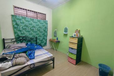 𝐑𝐔𝐌𝐀𝐇 𝐓𝐄𝐑𝐄𝐒 𝐒𝐄𝐓𝐈𝐍𝐆𝐊𝐀𝐓 𝐃𝐈 𝐓𝐀𝐌𝐀𝐍 𝐒𝐀𝐅𝐈𝐀𝐇 𝐌𝐔𝐑𝐍𝐈, 𝐏𝐀𝐃𝐀𝐍𝐆 𝐌𝐄𝐍𝐆𝐊𝐔𝐀𝐍𝐆, 𝐁𝐔𝐊𝐈𝐓 𝐏𝐀𝐘𝐎𝐍𝐆, 𝐓𝐑𝐆