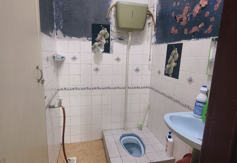 𝐑𝐔𝐌𝐀𝐇 𝐓𝐄𝐑𝐄𝐒 𝐒𝐄𝐓𝐈𝐍𝐆𝐊𝐀𝐓 𝐃𝐈 𝐓𝐀𝐌𝐀𝐍 𝐒𝐀𝐅𝐈𝐀𝐇 𝐌𝐔𝐑𝐍𝐈, 𝐏𝐀𝐃𝐀𝐍𝐆 𝐌𝐄𝐍𝐆𝐊𝐔𝐀𝐍𝐆, 𝐁𝐔𝐊𝐈𝐓 𝐏𝐀𝐘𝐎𝐍𝐆, 𝐓𝐑𝐆