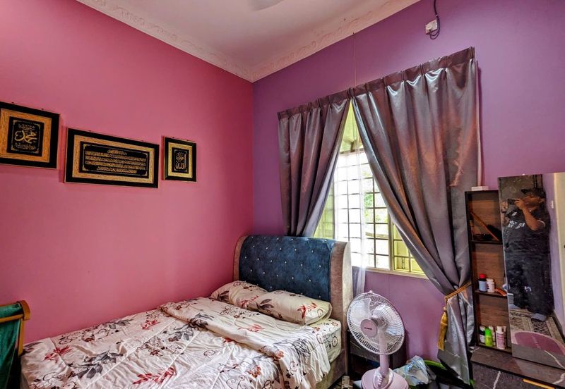 BANGLO SETINGKAT DI KG DURIAN BURUNG, KUALA TERENGGANU, TERENGGANU