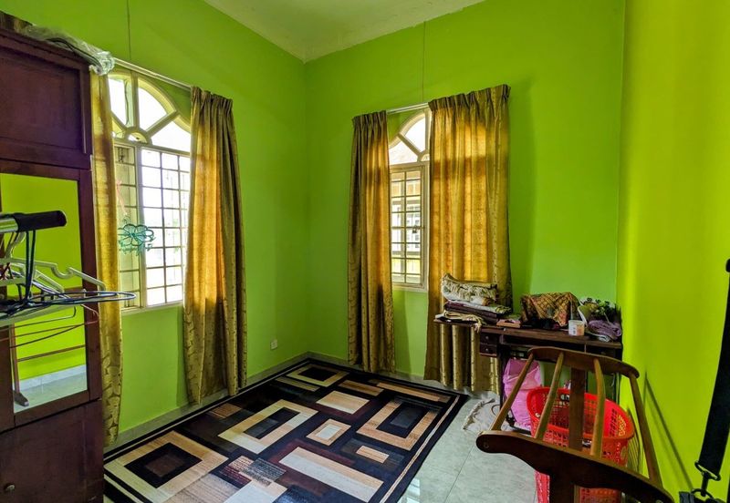 BANGLO SETINGKAT DI KG DURIAN BURUNG, KUALA TERENGGANU, TERENGGANU