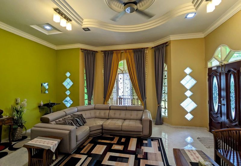 BANGLO SETINGKAT DI KG DURIAN BURUNG, KUALA TERENGGANU, TERENGGANU