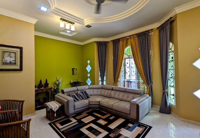 BANGLO SETINGKAT DI KG DURIAN BURUNG, KUALA TERENGGANU, TERENGGANU