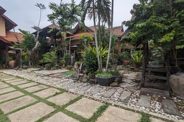 2 Unit Homestay Mewah & Berprestij berkonsepkan Bali di Tok Jembal, Terengganu