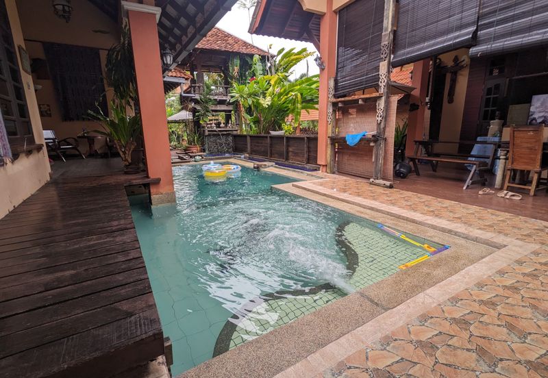 2 Unit Homestay Mewah & Berprestij berkonsepkan Bali di Tok Jembal, Terengganu