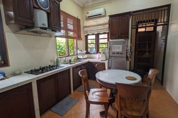 2 Unit Homestay Mewah & Berprestij berkonsepkan Bali di Tok Jembal, Terengganu