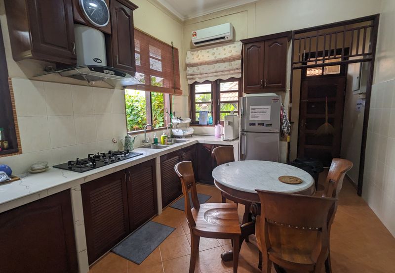 2 Unit Homestay Mewah & Berprestij berkonsepkan Bali di Tok Jembal, Terengganu